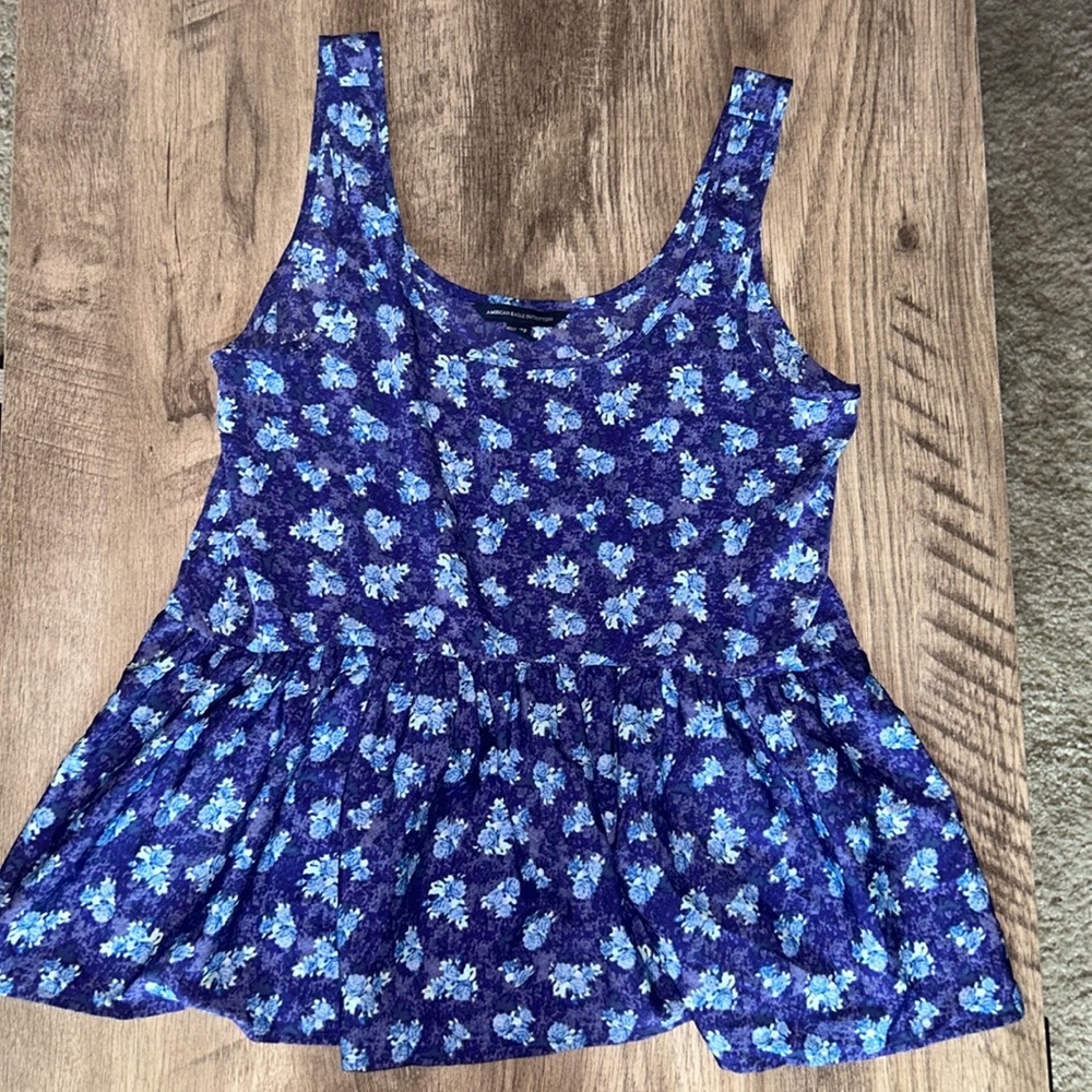 American eagle floral shirt